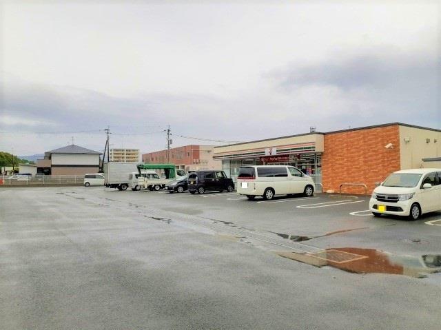 その他　セブンイレブン翔陽高校前店まで400m