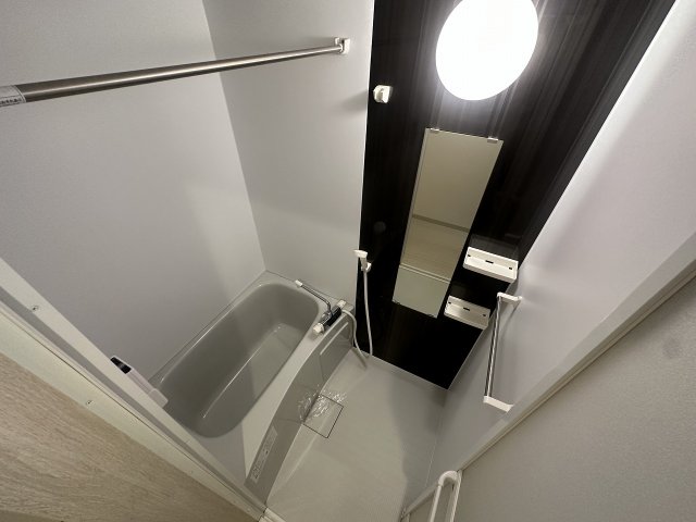 バス・シャワールーム　お風呂で日々の疲れを落としましょう