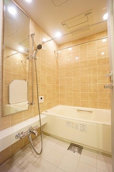 バス・シャワールーム　※別部屋参考写真