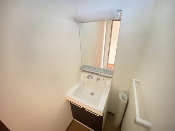 洗面設備　※別部屋の写真です