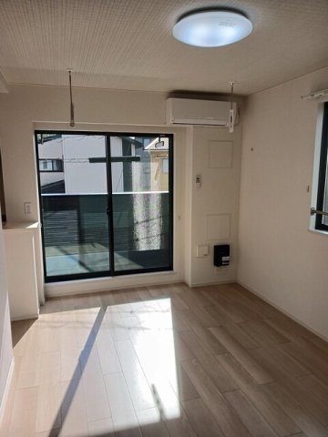 居室・リビング　ゆったり過ごせる居間です