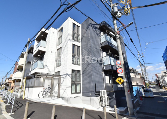 エントランス　毎日通るエントランスはこのようになっています