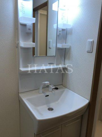 洗面設備　同物件別部屋です。