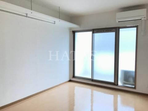 居室・リビング　同物件別部屋です。