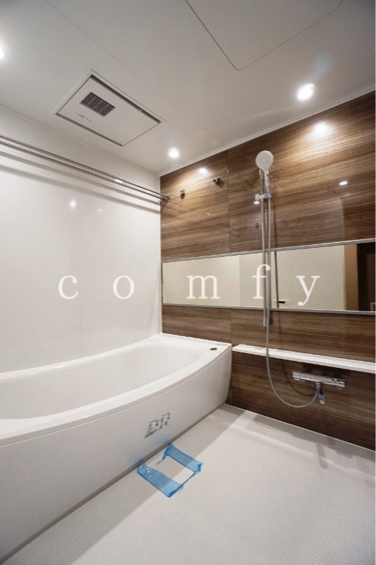 バス・シャワールーム　追い焚き・浴室乾燥機付き