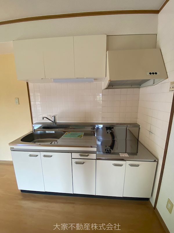 キッチン　※入居中につきイメージ。現況優先です。※