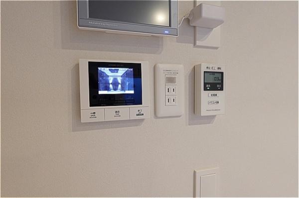 セキュリティ　モニター付きインターホン