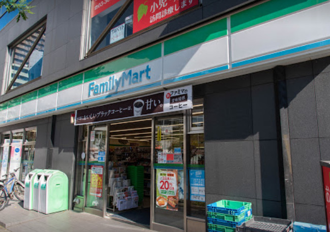 コンビニ　ファミリーマート 篠崎駅南口店（コンビニ）まで503m