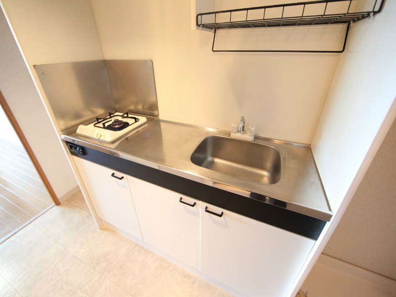 キッチン　キッチン（ガスコンロ付）広めな調理スペース