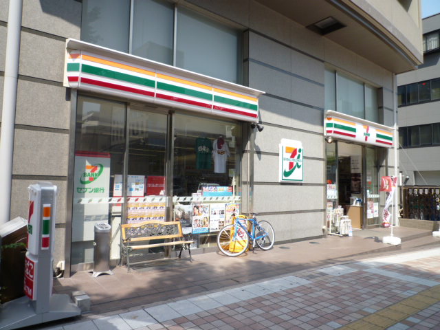 コンビニ　セブンイレブン仙台榴岡3丁目店（コンビニ）まで309m