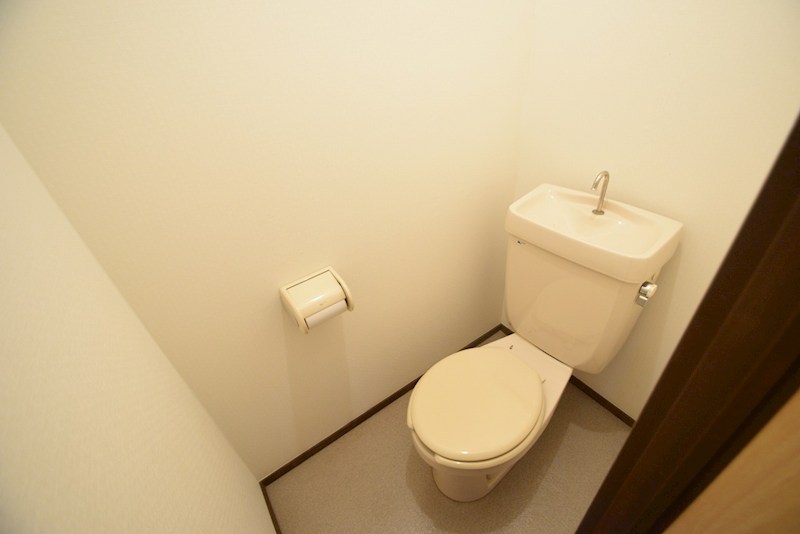 トイレ　現況優先