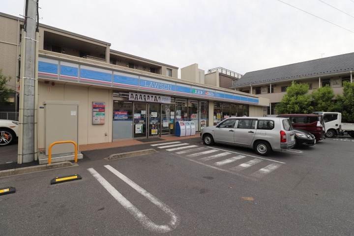 コンビニ　ローソン（コンビニ）まで256m