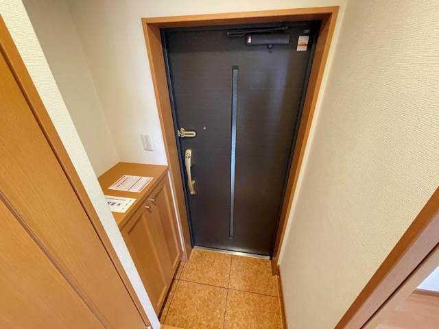玄関　同物件別部屋イメージ