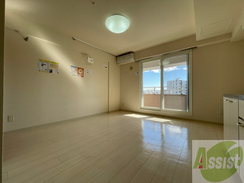 居室・リビング　広くてキレイなお部屋が広がっていて、充実した生活が送れそう。