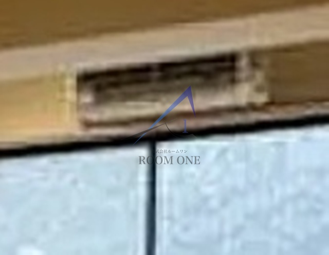 その他　エアコン付です。