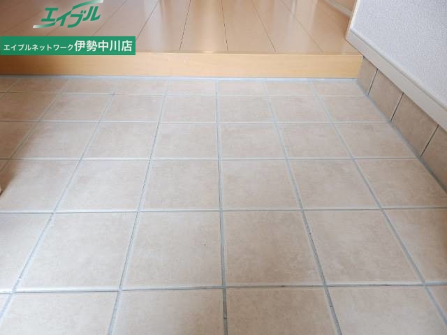 玄関　同タイプの画像です