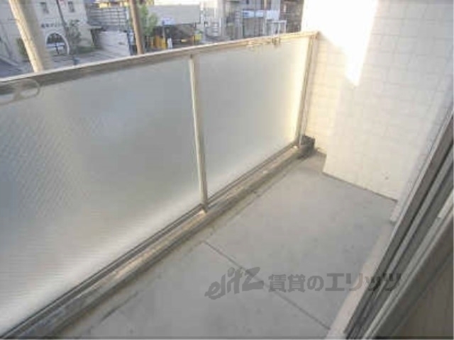 バルコニー　エアコン