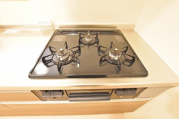 その他設備　★システムキッチン／３口コンロ★