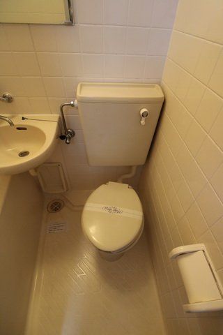 トイレ　トイレ