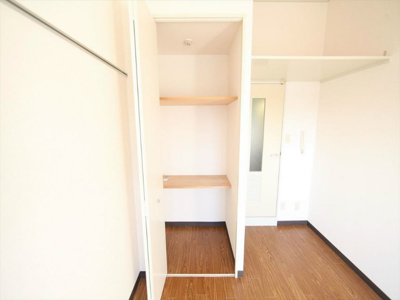 収納　収納　クローゼット付き　収納充実してます