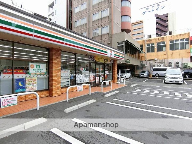コンビニ　セブンイレブン鹿児島呉服町店（コンビニ）まで105m