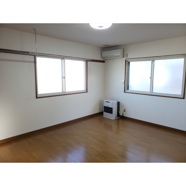 居室・リビング　洋室（10帖）の様子