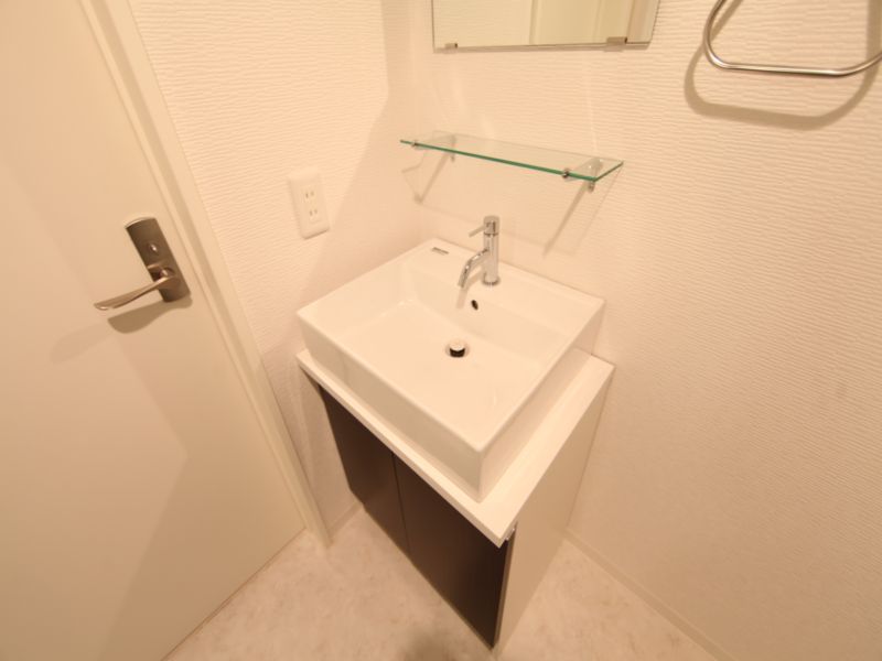 洗面設備　脱衣場　独立洗面台