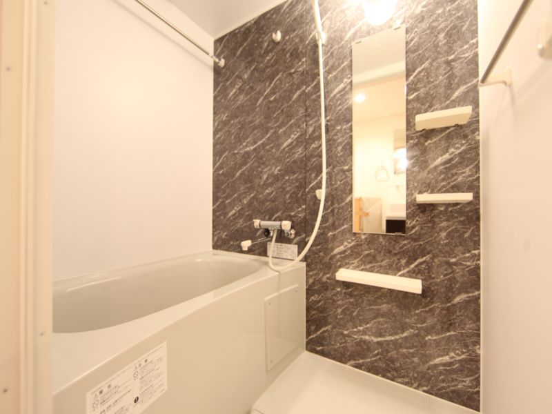 バス・シャワールーム　バスルーム