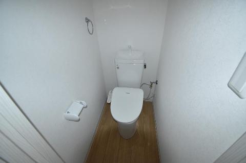 トイレ　トイレ