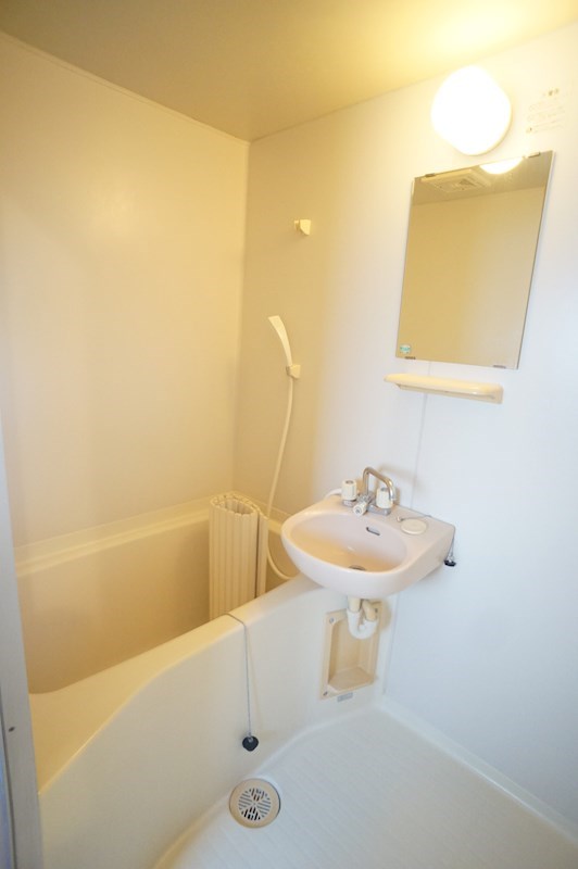 バス・シャワールーム　バストイレ別