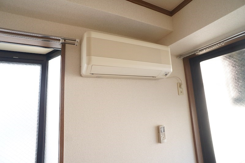 その他設備　エアコン１基設置