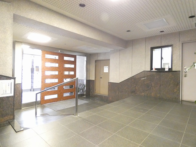 エントランス　エントランス