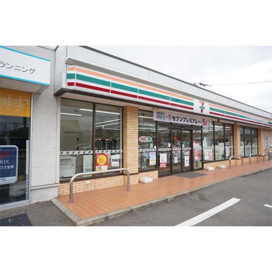 コンビニ　セブンイレブン博多西春町４丁目店（コンビニ）まで261m