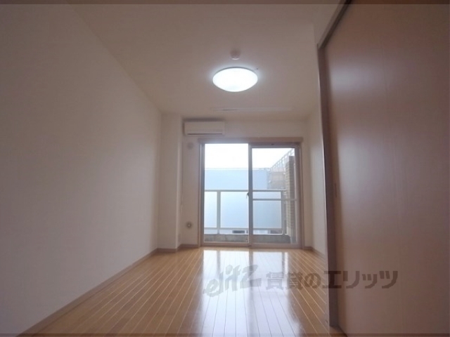 居室・リビング　洋室