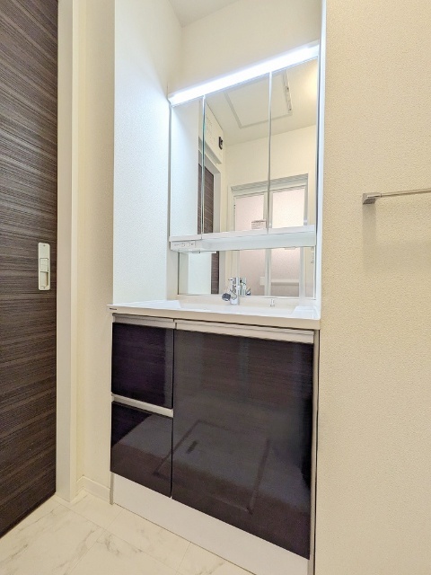 洗面設備　洗髪洗面化粧台※類似室内