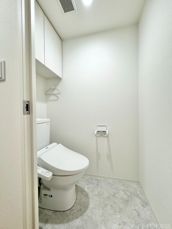 トイレ　ウォシュレット付きで快適です♪