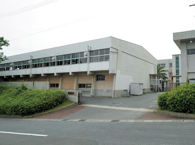 中学校　下関市立向洋中学校（中学校）まで1617m