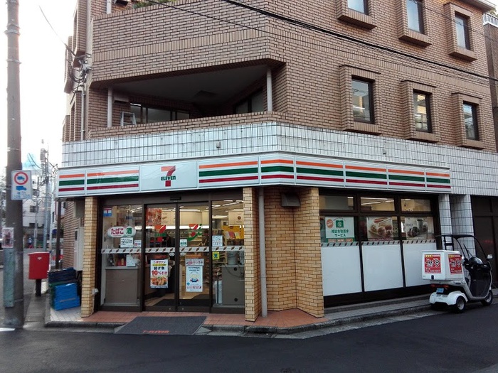 コンビニ　セブンイレブン渋谷千駄ヶ谷３丁目店（コンビニ）まで115m