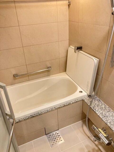 バス・シャワールーム　別タイプ部屋　参考写真です