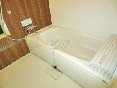 バス・シャワールーム　きれいなお風呂で快適バスタイム♪