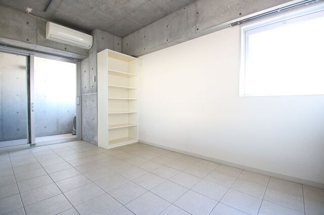 居室・リビング　※別室の参考写真の為、現況優先です。