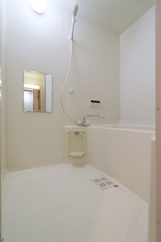 バス・シャワールーム　図面と現状に相違がある場合には現状を優先