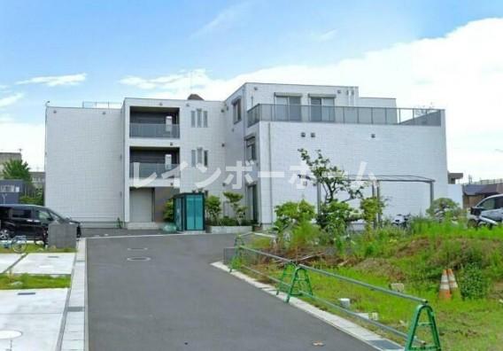 建物外観　外観は落ち着いています