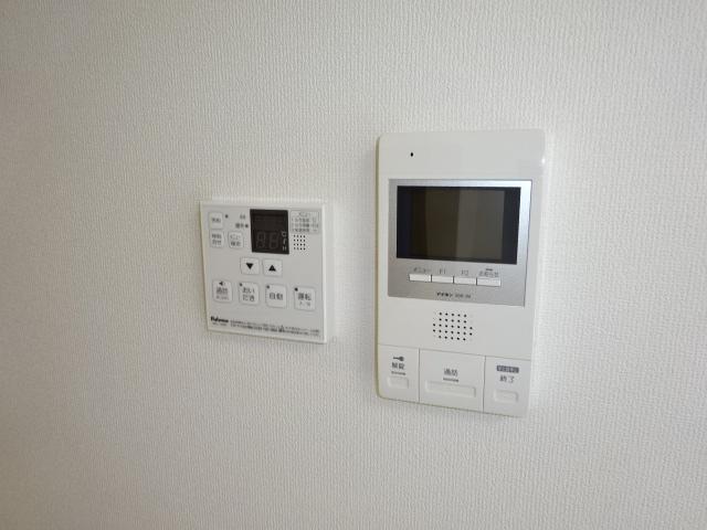 セキュリティ　来客時にお部屋から確認できるモニター付きドアホン♪