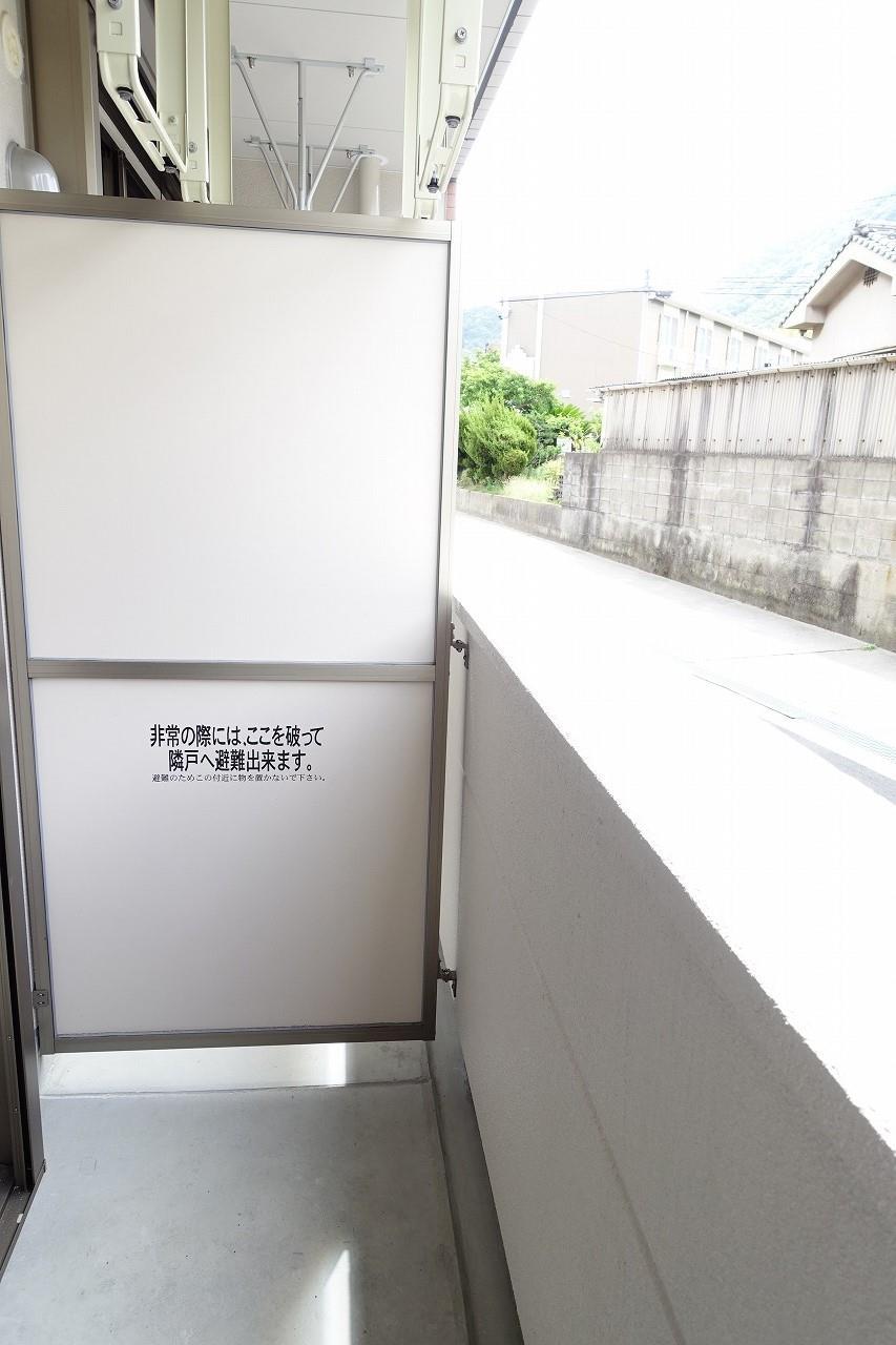 バルコニー　南向きで日当たりの良いバルコニー♪（同仕様画像）