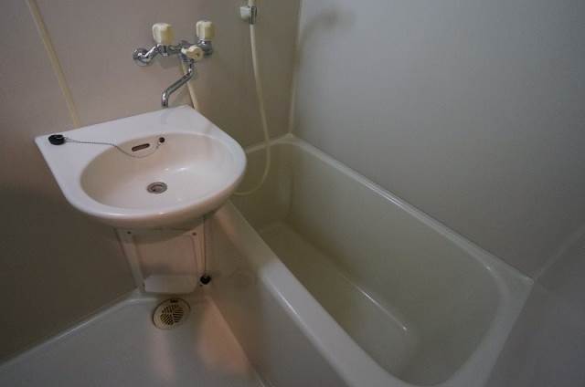 バス・シャワールーム　別号室