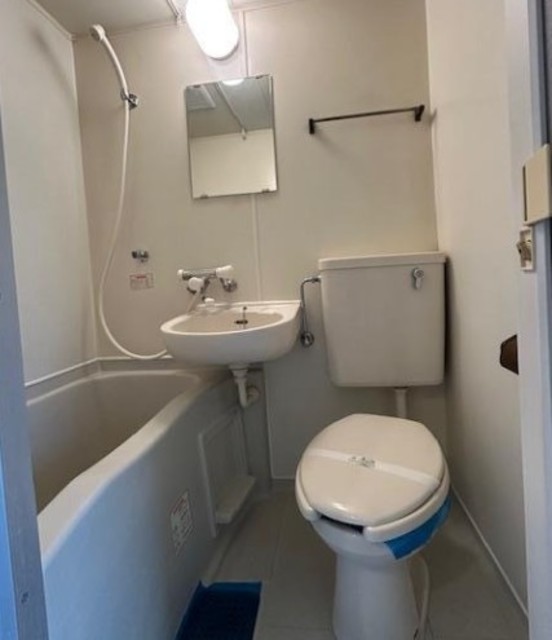 バス・シャワールーム　別部屋参考写真