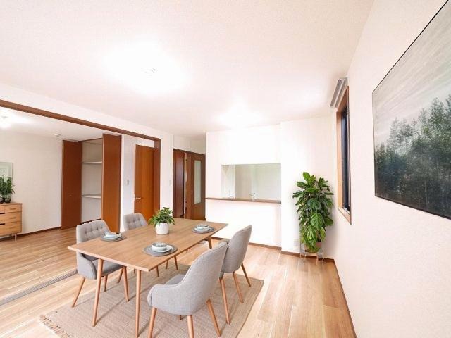 居室・リビング　CGで家具等を配置したもので家具等は含まれません