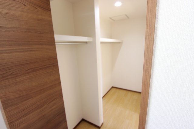 収納　写真はイメージです。色仕様は現況優先になります。