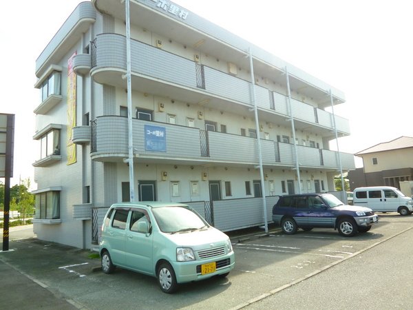 建物外観　落ち着いた雰囲気の外観です